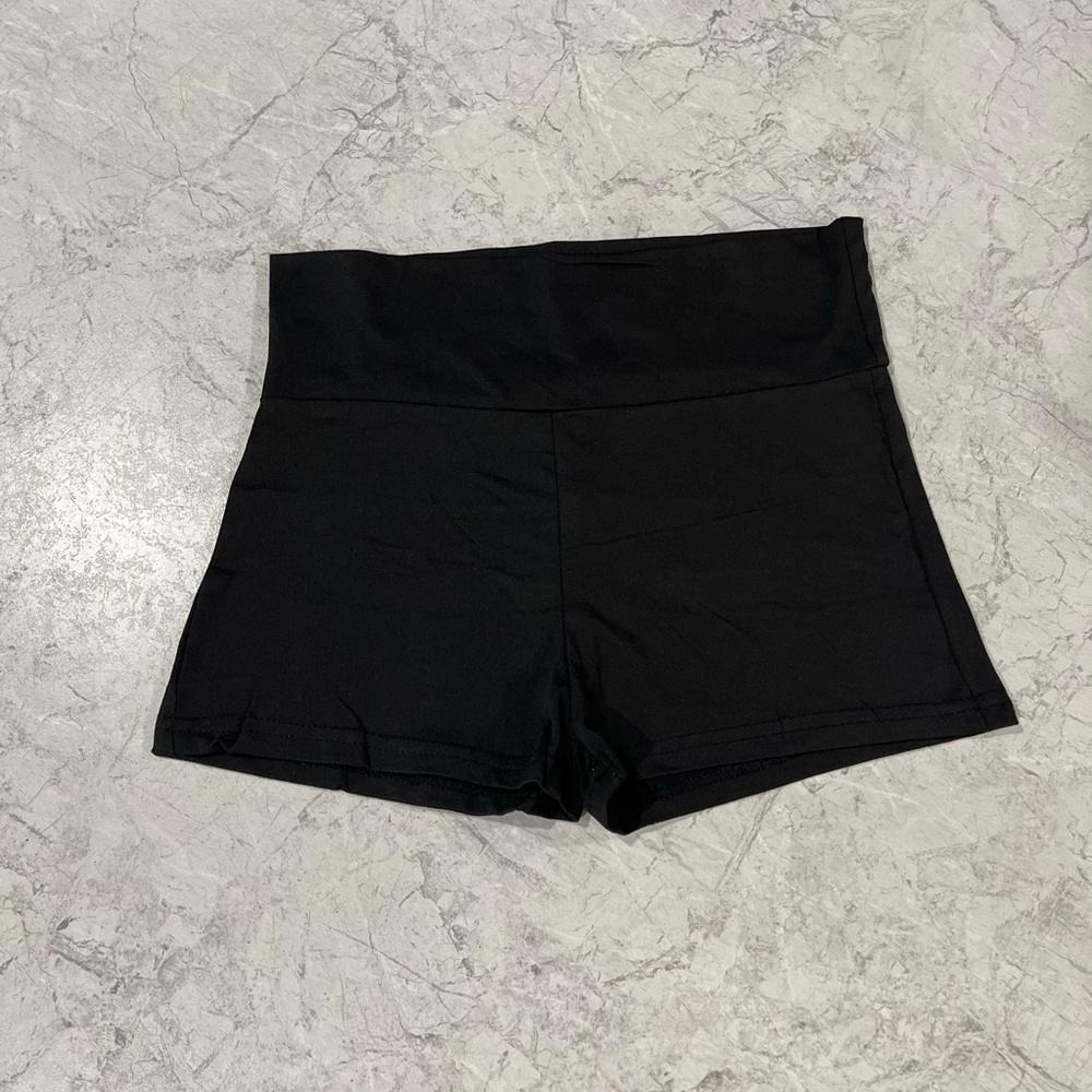 Lana del Rey Born to Die Shorts 𓆩♡𓆪 Black Born to Die short booty shorts 🖤🍒 - Picture 2 of 2